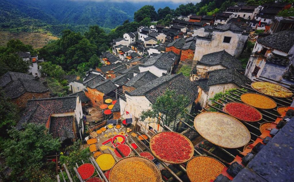 長(zhǎng)沙出發(fā)江西婺源3日自駕游：瑤灣-篁嶺曬秋-石門山大峽谷3日賞秋之旅