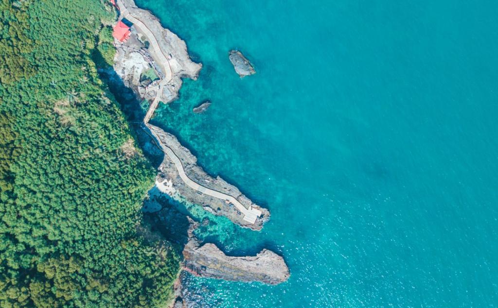 全國出發(fā)廣西7日深度自駕：紅樹林-北海潿洲島-絕美海上公路-冠頭嶺百年燈塔-三娘灣7日自駕游