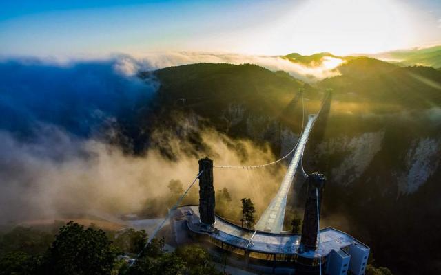 湖南長(zhǎng)沙周邊自駕游：張家界大峽谷-壺瓶山風(fēng)景區(qū)2日體驗(yàn)驚險(xiǎn)刺激周末游